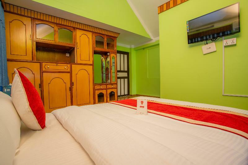 Oyo 146 Somewhere Hotel & Resturant Kathmandu Exterior photo